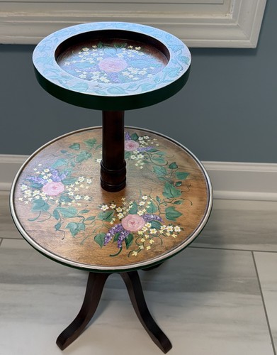 Antique tier dessert - antique,
